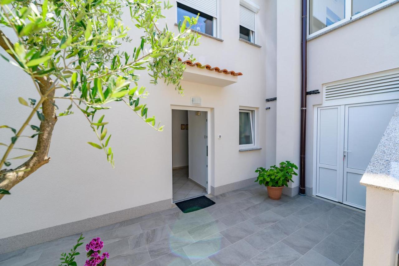 Danica Apartment Mali Losinj Exterior photo